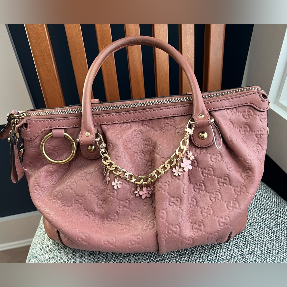 SOLD SOLD NOT FOR SALE 

Guccisima Gucci shoulder bag gorgeous mauve pink
